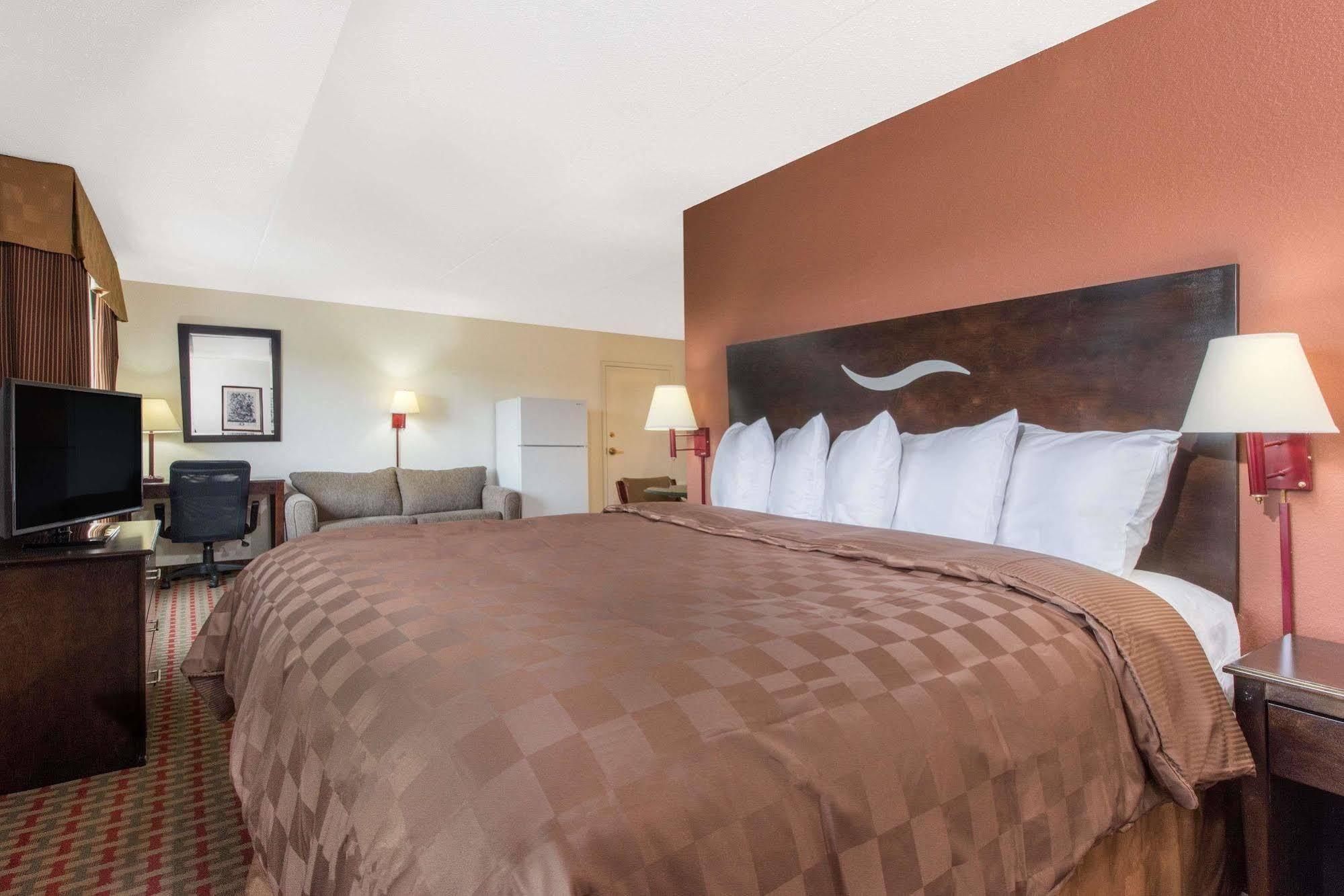 Holiday Inn Express Jonestown Ft Indiantown Gap By Ihg Bagian luar foto